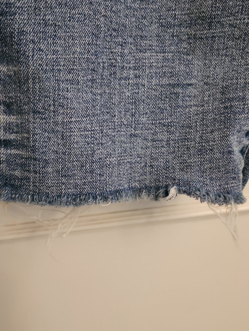 GAP Girlfriend Mid Rise Distressed Cropped Jeans - Picture 2 of 16